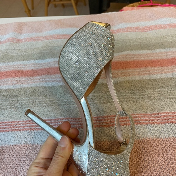 De Blossom Collections Rhinestone Glittery Heels Size 7.5 - Picture 16 of 16